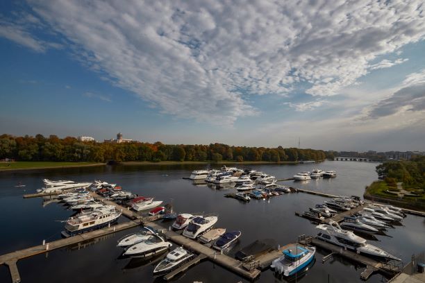 Императорский Морской яхт-клуб Санкт-Петербургу открывает продажу стояночных мест на сезон 2021 года