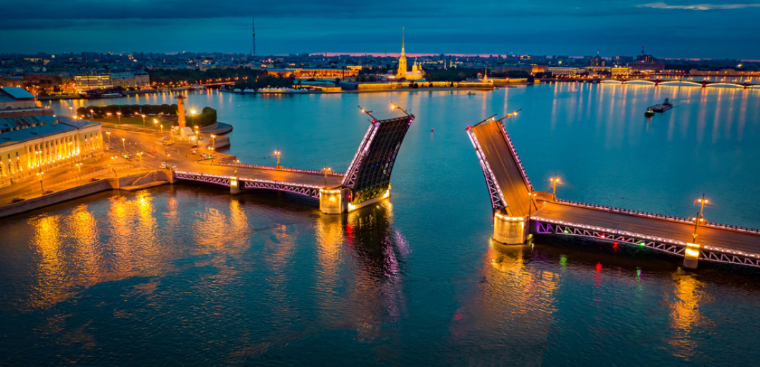 Подготовка мостов Санкт-Петербурга к открытию навигации