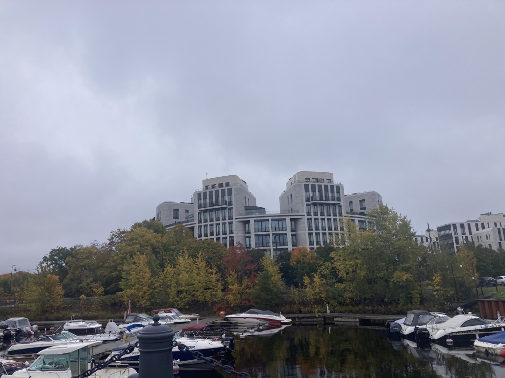 О временном закрытии водных объектов для плавания на маломерных судах в Санкт-Петербурге.jpg